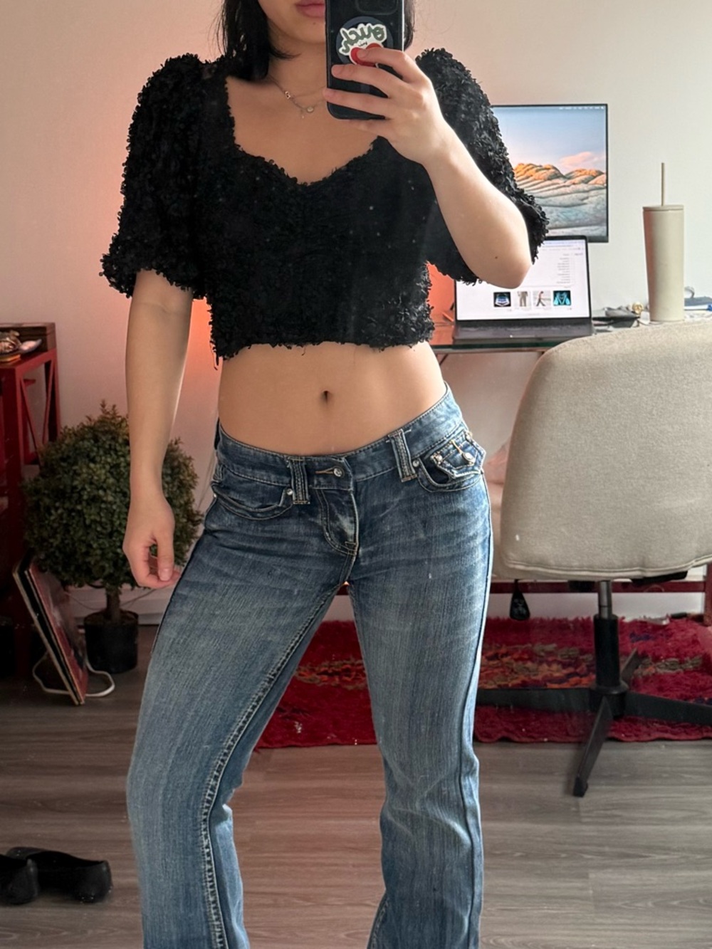 Zara Black Floral-Appliqué Puff-Sleeve Crop Top - Picture 5 of 5
